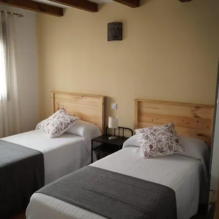Puente Viejo De Buitrago Casa Encina Appartement Buitrago del Lozoya Buitenkant foto